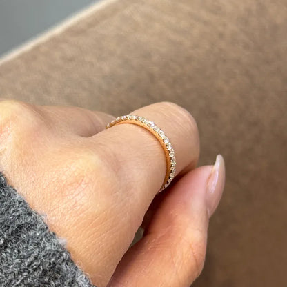 Full Eternity Round Diamond Pave Band