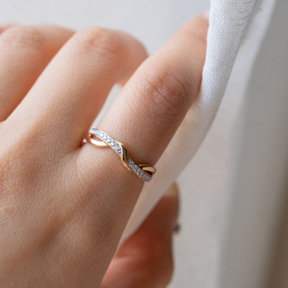 Twisty Diamond Ring