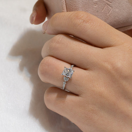 Lab Grown Diamond |  1ct Radiant Cut Diamond with Leafy Band