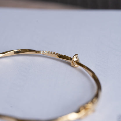 Twist Bangle with Pear Shape Diamond Bracelet