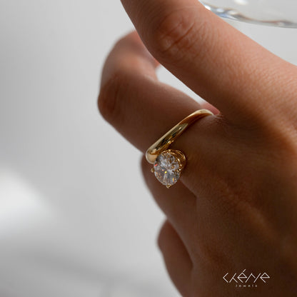 Lab Grown Diamond |  Chunky Oval Shaped Diamond Ring