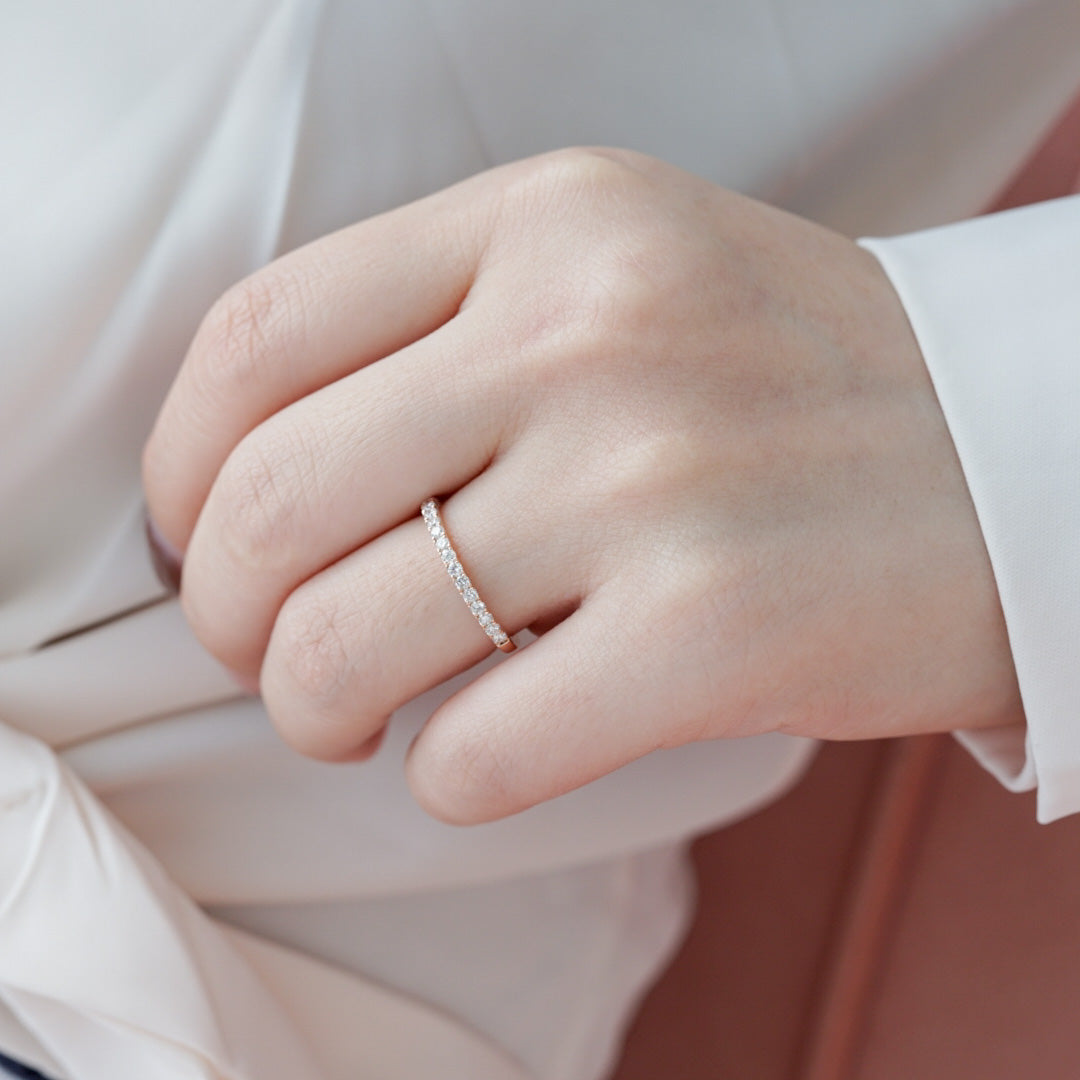 Lab Grown Diamond | 0.25ct Round Diamond Pave Half Eternity Band