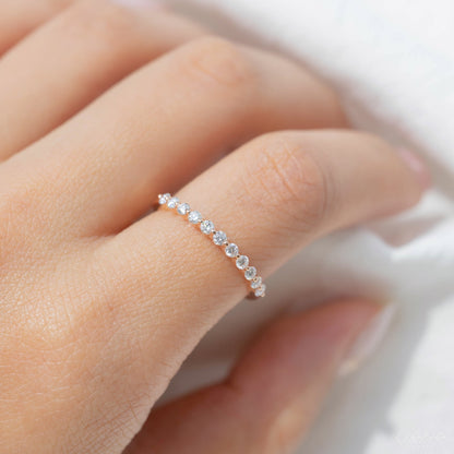 Lab Grown Diamond | 0.30ct Single Prong Round Diamond Eternity Band